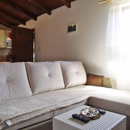 Holiday home Robinson House Blue Stone With Swimming Pool *