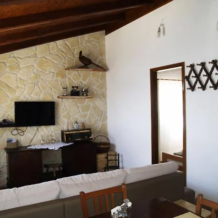 Robinson House Blue Stone With Swimming Pool * Tkon